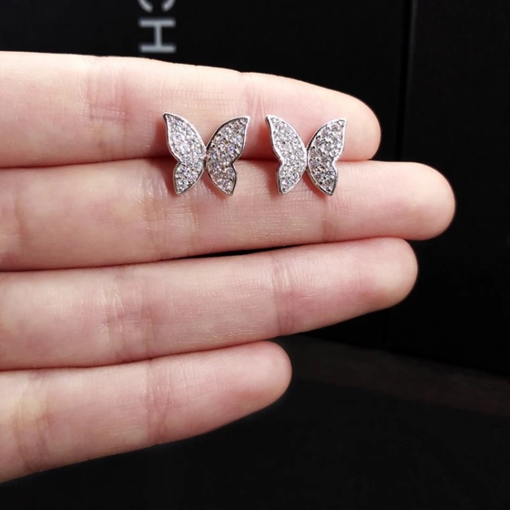 Silver butterfly 🦋 stud earrings - Picture 2 of 3
